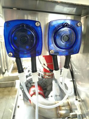 中国 ホテル2.5KGの皿洗い機用洗剤ディスペンサー/ECOLCOは洗浄力があるディスペンサーの二重ポンプを捧げました サプライヤー